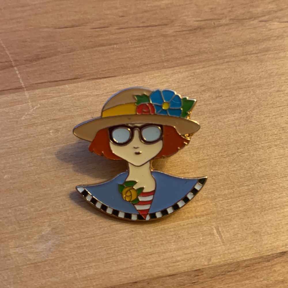 Mary Englebreit Lapel Pin